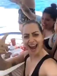 1 «Influencer» YosStoP canta #PUTO a personal de lancha. 2 Le critican su  comportamiento. 3 Se queja en Twitter (no contando toda la verdad) se  expresó con palabras como: NACO y provoca