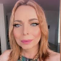 Luz Mota's Instagram, Twitter & Facebook