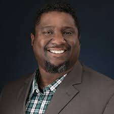 Everette Devan's Instagram, Twitter & Facebook