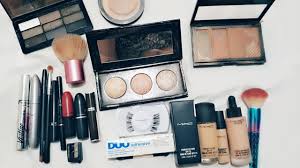أساسيات المكياج للمبتدئات Trousse De Maquillage Pour Les Debutantes Youtube