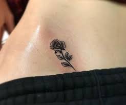 For anyone interested in a hip tattoo, we've got some lovely ideas! 22 Ideas Tattoo Rose Hip Small Small Rose Tattoo Small Tattoos Trendy Tattoos