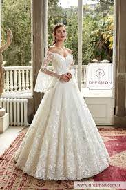 Model Raffaello Vintage Tarzi Ispanyol Kollari Zarif A Kesimi Etek Durusu Ve Ozel Dantelleriyle Raffaello Modeli Vintage Gelinlikler Dantel Gelinlik Gelinlik