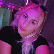 How to get my dad and his support dog from Marlborough to Cairns by  Thursday?