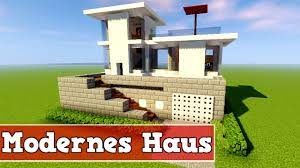Das ist viel einfacher als man glaubt. Wie Baut Man Ein Modernes Haus In Minecraft Minecraft Modernes Haus Bauen Deutsch Tutorial Youtube
