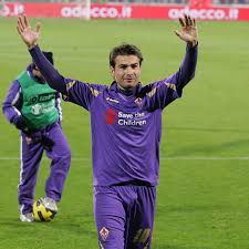 8 ocak 1979 doğumlu) bir rumen futbol koçu ve şu anda fc u craiova 1948'den sorumlu eski bir oyuncu. In Other News Chelsea Is Still Hounding Adrian Mutu For Money Viola Nation