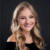 Alexandra Meier's Instagram, Twitter & Facebook