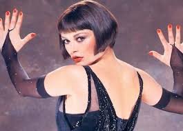 Even the way the film is constructed was pretty innovative. Catherine Zeta Jones Chicago 2003 Oscar Hookers