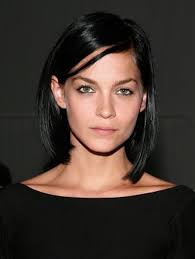 Black Hair And Soft Brown Eyebrows Too Good Always Good Like The Haircut Bob Hairstyles Sleek Bob Hairstyles Hair Beauty