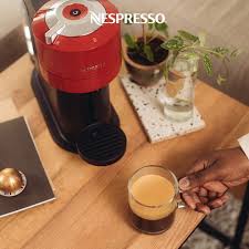 Las mejores ofertas para máquina de café nespresso vertou plus están en ebay ✓ compara precios y características de productos nuevos y usados ✓ muchos artículos con envío gratis! Nespresso Your Kitchen Deserves Decoration Too Who Else Loves Our Cherry Red Vertuo Next Facebook