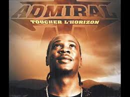 Les mains en l'air est, avant tout, un beau film d'enfants, et même un film pour enfants. Les Mains En L Air Lyrics