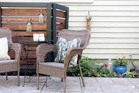 We all have those horrible looking utility boxes around our home and i'm sure you've often thought what you could do to cover those up. How To Hide Ugly Utility Boxes Home Made By Carmona