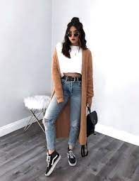 23 Hottest Women Winter Outfits Ideas To Copy In 2020 Pinmagz Ripped Jeans Outfit Fall Jeans Outfit Fall Ripped Jeans Outfit