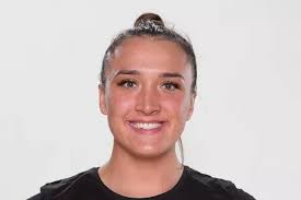 North Wales netball star Fern Davies roars into Dragons squad