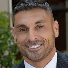 Eddie Martinez's Instagram, Twitter & Facebook