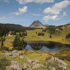 Das skigebiet, welches jetzt durch den auenfeldjet mit lech zürs verbunden wurde, ist das größte in ganz österreich. Ferienwohnung Apartment In Warth Schrocken