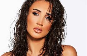 Fraudulent or Fabulous: Should Reality Stars have Make-up lines?