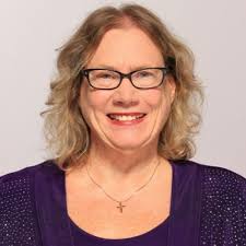 Resort with 8 cabins near lake for large family gatherings