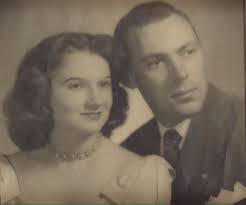 Lela Farrell's Instagram, Twitter & Facebook