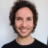 300+ perfiles de «Ramiro»