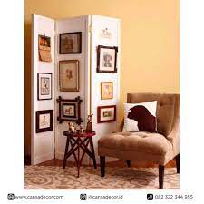 Sudah ada pengait, langsung pajang tanpa ribet. Partisi Ruangan Frame Pigura Foto Minimalis Putih Cansadecor Toko Online Furniture