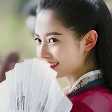 Cô gái 21 tuổi đóng Triệu Mẫn của 'Ỷ Thiên Đồ Long Ký' 2018