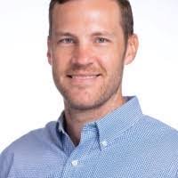 Laura Barnhouse's Instagram, Twitter & Facebook