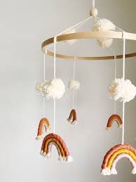 C H L O E Regenbogen Makramee Pom Pom Mobile Kinderzimmer Hangenden Dekor Decor Hanging In 2020 Mobile Kinderzimmer Ideen Zum Selbermachen Fur Kinder Baby Diy