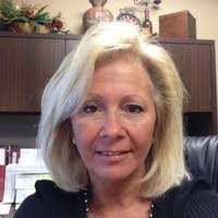 Rebecca Mickelson's Instagram, Twitter & Facebook