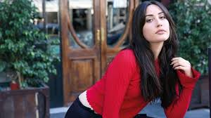 Guillermo francella, flor peña y los hermanos lopilato se pusieron en la piel de sus históricos personajes para realizar una divertida videollamada en medio de la pandemia. Johanna Francella La Hija De Guillermo Francella Que Es Una Bomba Via Pais