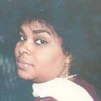 Carol Cantu's Instagram, Twitter & Facebook