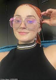 Kelsey Altman's Instagram, Twitter & Facebook