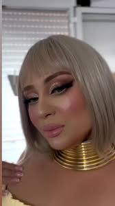 𝓗𝓮𝓷𝓭 𝓫𝓮𝓪𝓾𝓽𝔂