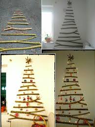 Unechter Weihnachtsbaum Aus Heckenschnitt Weihnachtsdeko Fur Die Wand Wanddeko Weihnachten Basteln Weihnachten Weihnachtsbasteln
