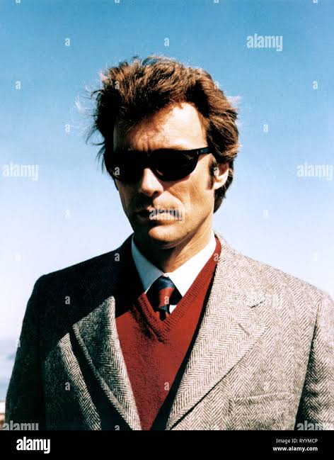 CLINT EASTWOOD, DIRTY HARRY, 1971 Stock Photo - Alamy