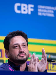 Arthur Elias é o novo técnico da Seleção Brasileira feminina: "Sonho  realizado"