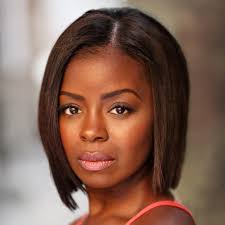 Etta Travis's Instagram, Twitter & Facebook