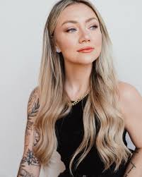 Echo Taylor's Instagram, Twitter & Facebook