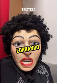 Pepe tiene COVID y Anastasia está triste