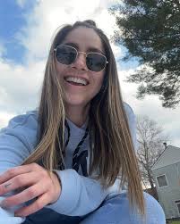 Carolyn Vera (@carolynvera10) • Instagram photos and videos