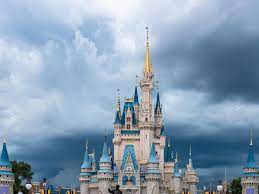 Disney Theme Parks Will Now Be The Happiest Place On Earth For Vegans Too Disney Theme Parks Disney World News Disney World
