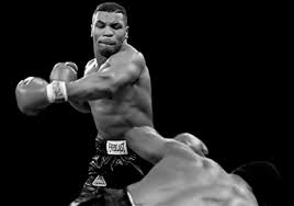 Un amento del peso corporeo in kg come può mostrare la bilancia non significa per forza essere grassi. Da Jack Dempsey A Mike Tyson Guanti Sudore E Lacrime Maxia