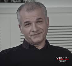 Oglądaliście piątkowy odcinek "Przysięgi" ? ❤️ Jeśli nie to koniecznie to  nadróbcie ! W 670 odcinku znów mogliśmy zobaczyć Hikmeta 🤩  https://vod.tvp.pl/video/przysiega,odc-670,60702954