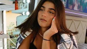 Durante el programa en sus batallas, de tv azteca, la protagonista de la serie rosario tijeras mencionó que no tenía una buena relación con las personas cuando era joven. De Tal Palo Tal Astilla Mar Alexa Hija De Barbara De Regil Presume Cuerpazo Turquesa News