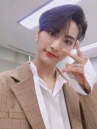 Seonghwa Selca Twitter Boyfriend Wallpaper Kim Hongjoong Jung Woo Young