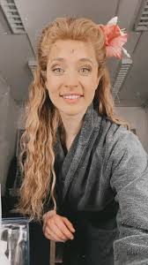 Dieser Post ist ein riesiges Dankeschön! ♥️, Ich scheue mich sonst, soviel  über mich preiszugeben, aber ich dachte, vielleicht ermutigt es einige  andere. Mich hätte es ermutigt! ☺️, Sänger:innen ...