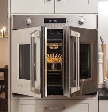 From Open Plan To Small Spaces What Kitchen Trends Are Here To Stay Kitchen Appliances Luxury Luxury Kitchens Luxury Kitchen