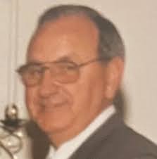 Earl Bowles's Instagram, Twitter & Facebook