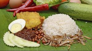 Kalori nasi putih 1 piring atau 1 porsinya sekitar 204 kalori. Nasi Lemak Penyambut Jokowi Di Singapura