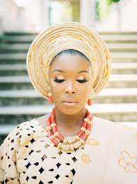 a traditional yet fierce look for this west african bride wedding makeup looks gorgeous beautiful hairstyles curly hair pictures