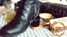 Cire Et Nettoyant A Chaussures Diy Les Trappeuses Recipe Combat Boots Timberland Boots Boots